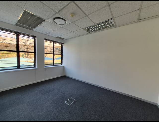 3,265M² OFFICE TO LET IN SANDTON CENTRAL